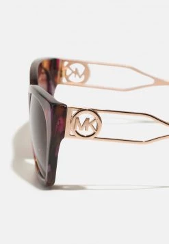 Michael Kors LAKE COMO - Gafas De Sol - Dark Berry Solid, Mujer -Ofertas Michael Kors Tienda 418ef80cf09e4e7fbf4e71d8960768e4