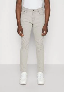 Michael Kors GRAY PARKER JEAN - Vaqueros Pitillo - Bedford, Hombre