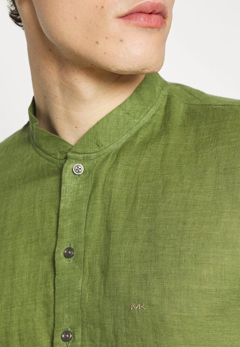 Michael Kors STANDUP SLIM - Camisa - Olive, Hombre 8 Michael Kors STANDUP SLIM - Camisa - Olive, Hombre - Imagen 6