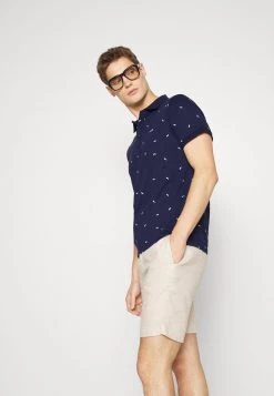 Michael Kors AVIATOR - Polo - Midnight, Hombre 13 Michael Kors AVIATOR - Polo - Midnight, Hombre -Ofertas Michael Kors Tienda 6bd50a18873b4802aaede1c75cb07f82