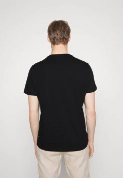 Michael Kors SPILL TEE - Camiseta Estampada - Black, Hombre -Ofertas Michael Kors Tienda 7e98562fb3e1474f883851083c3c65b1