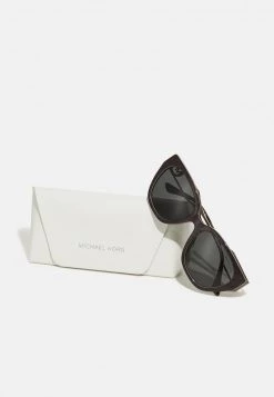Michael Kors LAKE COMO - Gafas De Sol - Dark Grey Solid, Mujer 10 Michael Kors LAKE COMO - Gafas De Sol - Dark Grey Solid, Mujer -Ofertas Michael Kors Tienda 8c93a8735c494235b0456487df4ddb2d