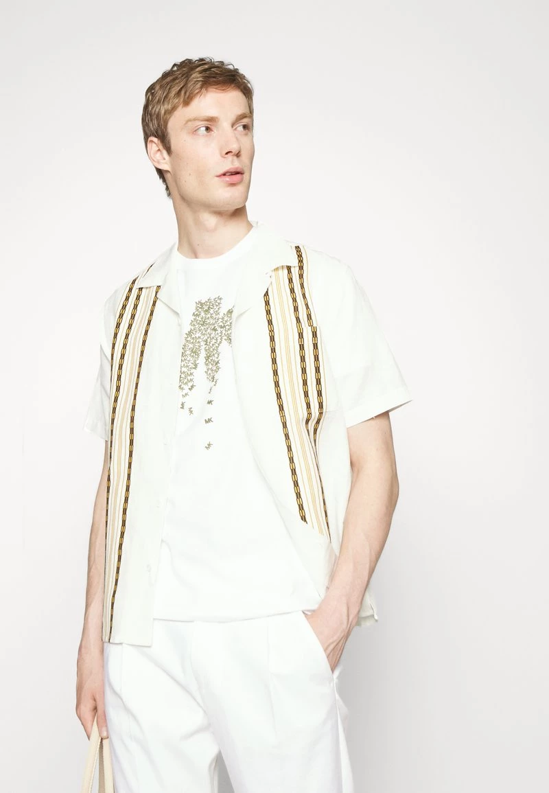 Michael Kors SPILL TEE - Camiseta Estampada - White, Hombre 6 Michael Kors SPILL TEE - Camiseta Estampada - White, Hombre - Imagen 4