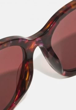 Michael Kors LAKE COMO - Gafas De Sol - Dark Berry Solid, Mujer -Ofertas Michael Kors Tienda 90149bbe113a420894307ab376af70e1