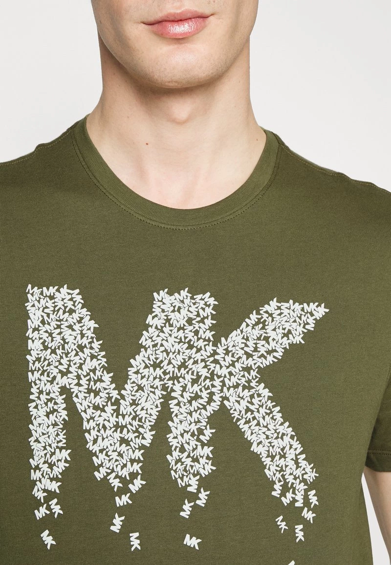 Michael Kors SPILL TEE - Camiseta Estampada - Smokey Olive, Hombre 8 Michael Kors SPILL TEE - Camiseta Estampada - Smokey Olive, Hombre - Imagen 6