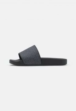 Michael Kors JAKE SLIDE - Sandalias Planas - Greyhound/black, Hombre
