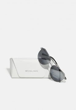 Michael Kors CHEYENNE - Gafas De Sol - Silver-coloured, Mujer 10 Michael Kors CHEYENNE - Gafas De Sol - Silver-coloured, Mujer -Ofertas Michael Kors Tienda b3da6c345ed84560901264799b9bce45