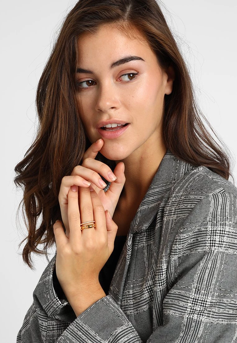 Michael Kors PREMIUM - Anillo - Gold-coloured, Mujer 4 Michael Kors PREMIUM - Anillo - Gold-coloured, Mujer - Imagen 2