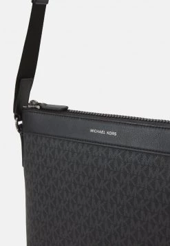 Michael Kors XBODY UNISEX - Bandolera - Black, Unisexo -Ofertas Michael Kors Tienda dddedec57acd40259ff437e1db087691