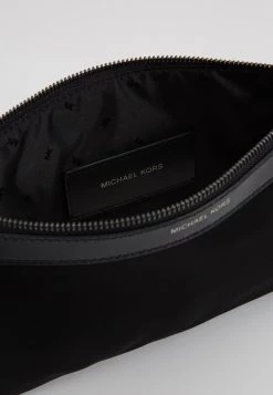 Michael Kors TRAVEL POUCH - Neceser - Black, Unisexo -Ofertas Michael Kors Tienda ecdf4fc97630421da6a7062a021ed945