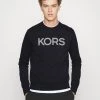 Michael Kors LOGO CREW - Sudadera - Black, Hombre 1 Michael Kors LOGO CREW - Sudadera - Black, Hombre -Ofertas Michael Kors Tienda fd384f4ce4c64d9ca8b4e9a669c0d752